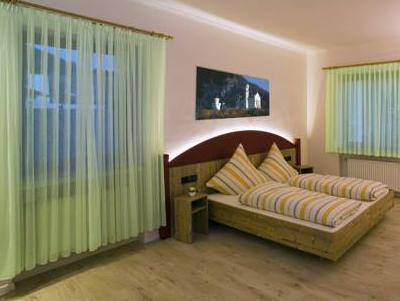 Alpchalet Schwanstein 3*