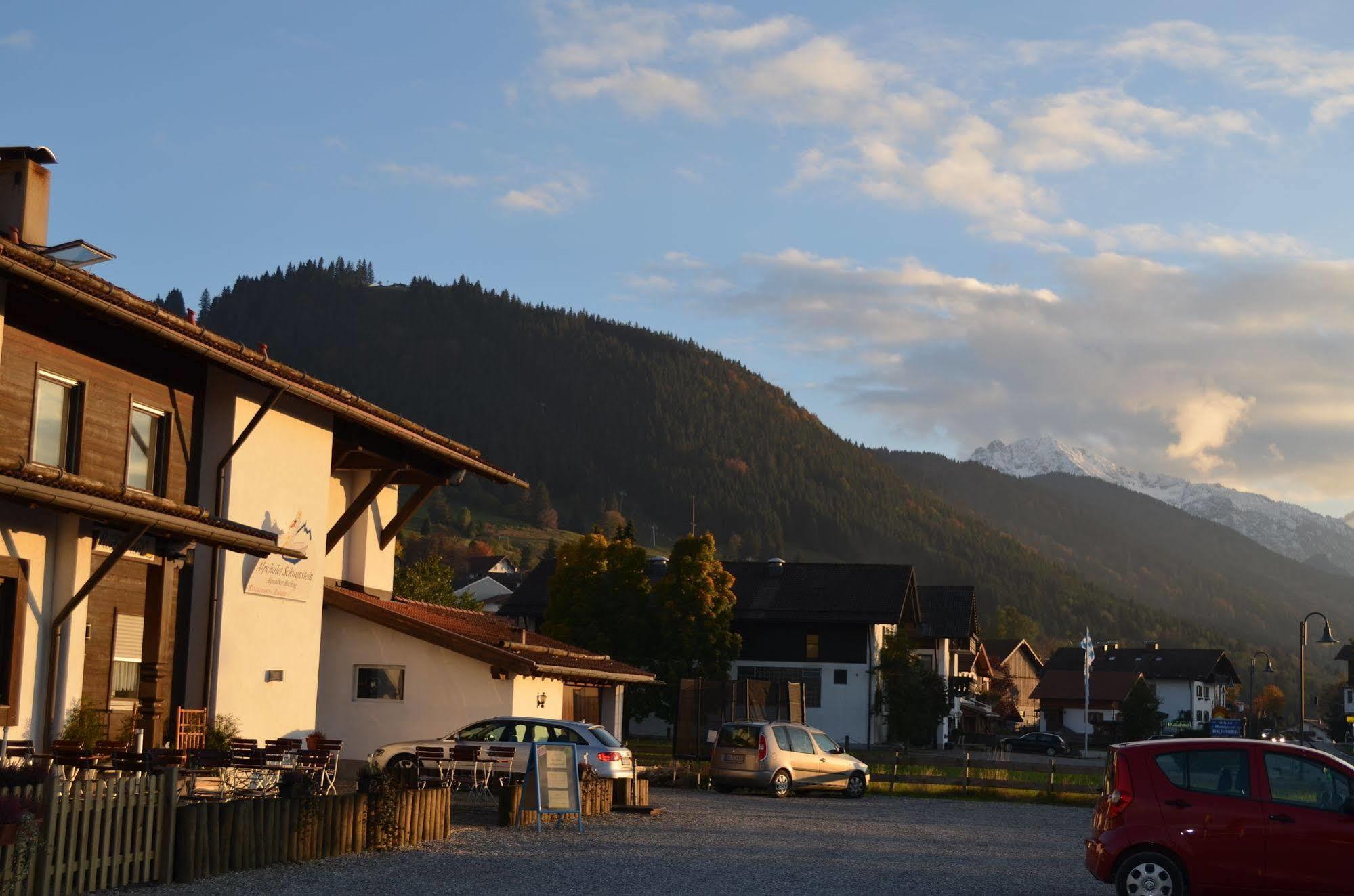 Alpchalet Schwanstein Отель Хальблех